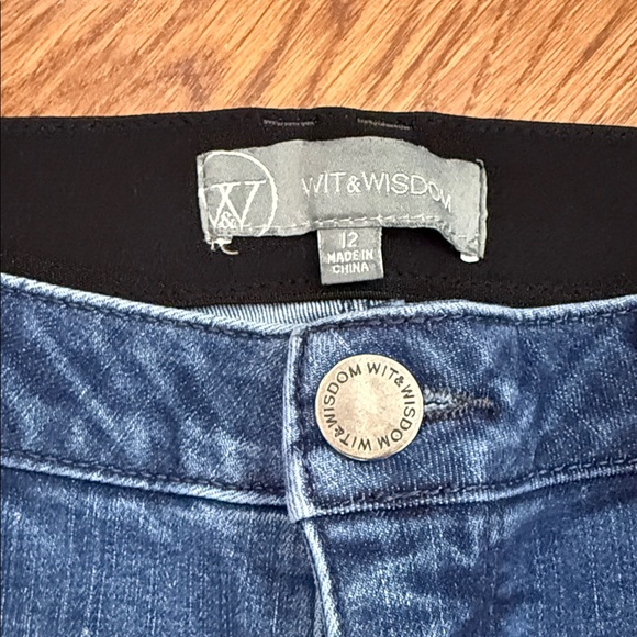 Wit & Wisdom Distressed Stretch Straight Leg Jeans Medium Wash Size 12 - Picture 2 of 7